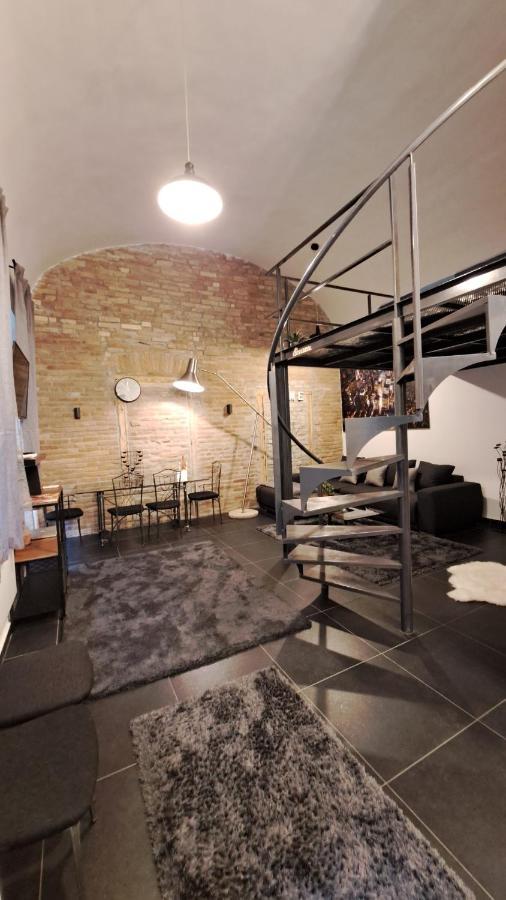 Kiraly Street , Stylish Apartment Budapest Exterior foto